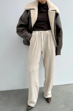 RIBBED STRAIGHT LEG PANTS