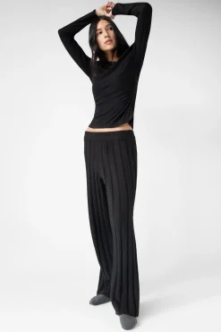 RIBBED SWEATER PANT