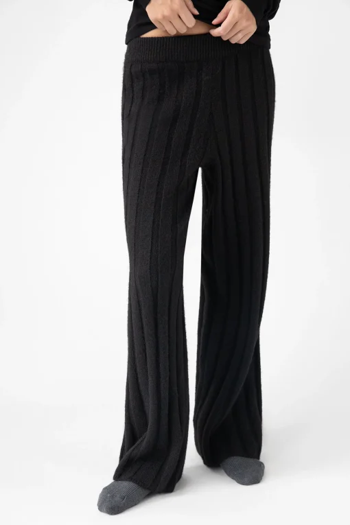 RIBBED SWEATER PANT