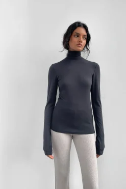 RIBBED TURTLENECK LONG SLEEVE