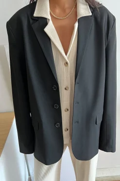 RIB-KNIT BUTTON UP TOP