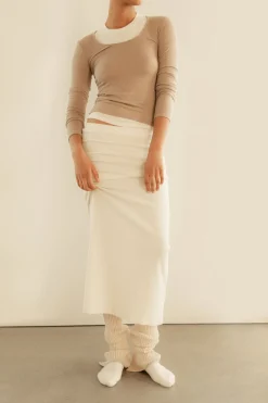 SCOOP NECK LONG SLEEVE TOP