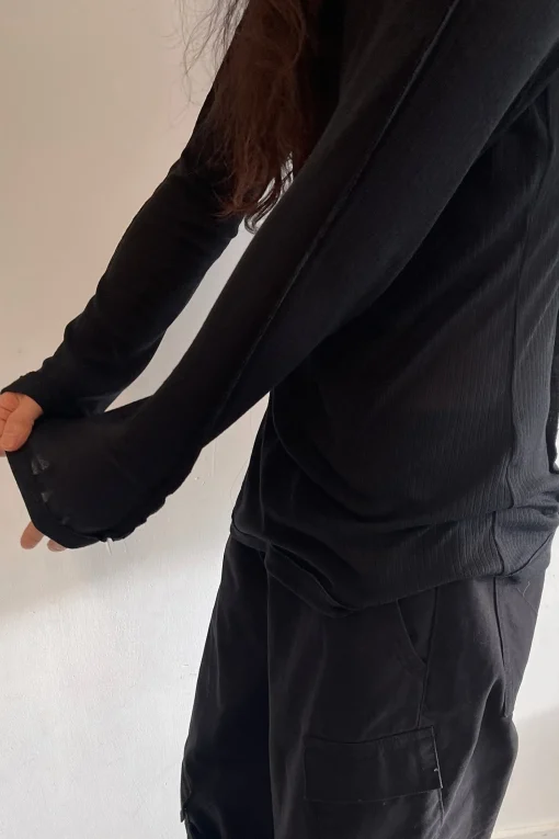 SHEER CREWNECK LONG SLEEVE TOP
