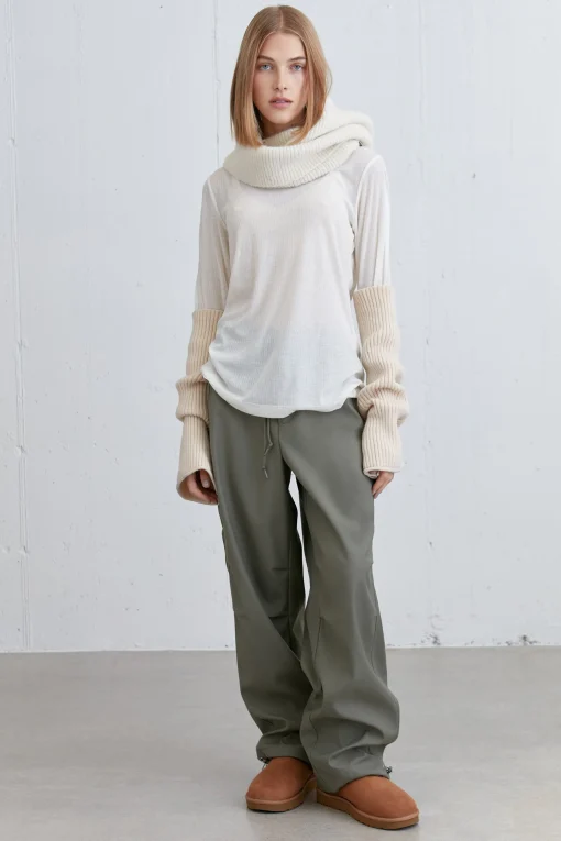 SHEER CREWNECK LONG SLEEVE TOP
