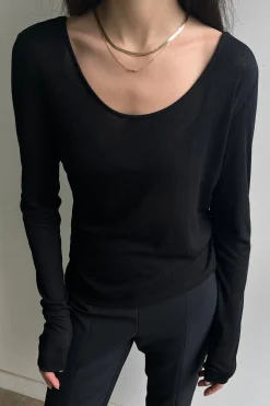 SHEER SCOOP NECK LONG SLEEVE TOP