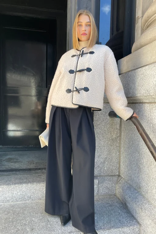 SHERPA JACKET WITH TOGGLE FRONT