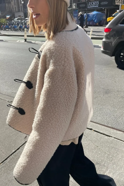 SHERPA JACKET WITH TOGGLE FRONT