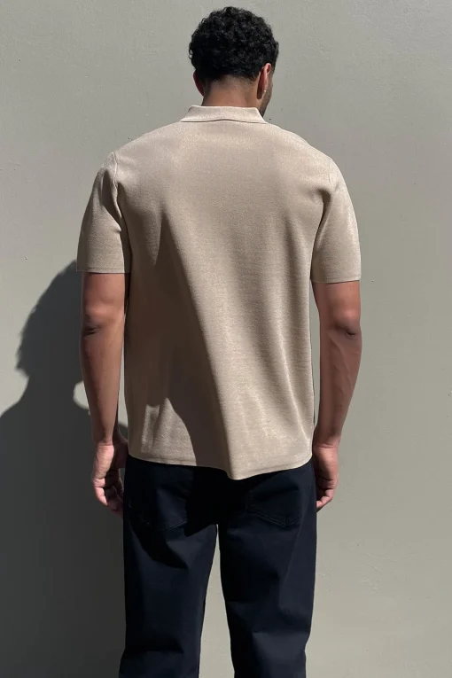 SHORT SLEEVE BUTTON UP SWEATER