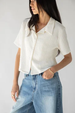 SHORT SLEEVE CRINKLE BUTTON UP