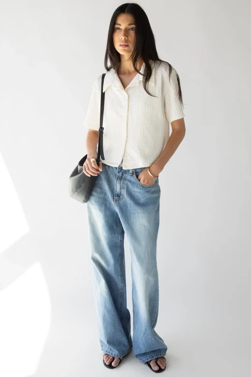 SHORT SLEEVE CRINKLE BUTTON UP
