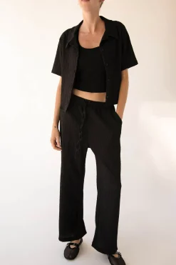 SHORT SLEEVE CRINKLE BUTTON UP
