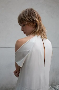 SHORT SLEEVE MOCKNECK MINI DRESS
