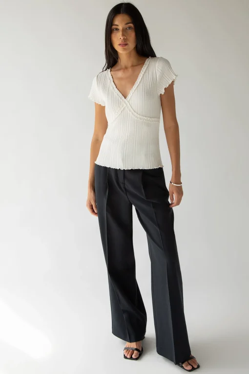 SHORT SLEEVE TOP WITH LACE V-NECKLINE