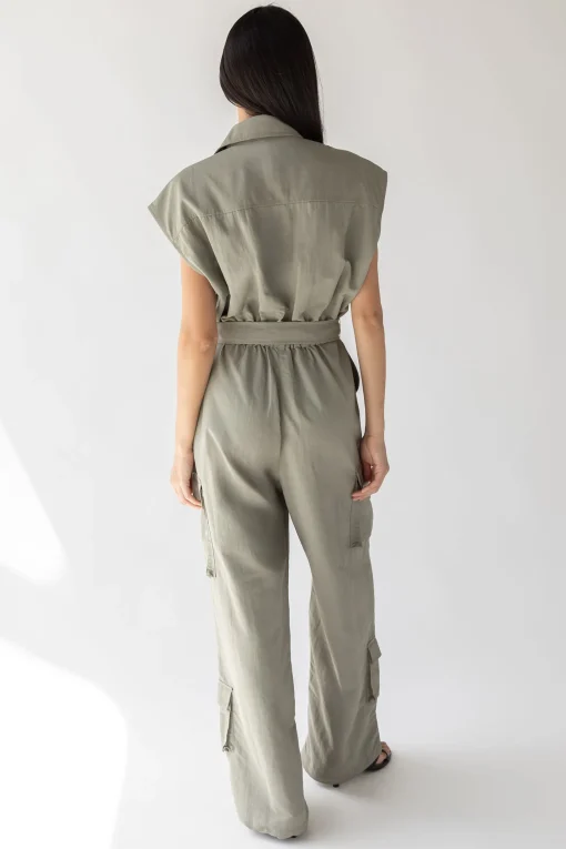 SLEEVELESS CARGO JUMPSUIT