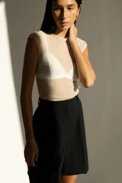 SLEEVELESS DOTTED MESH TOP