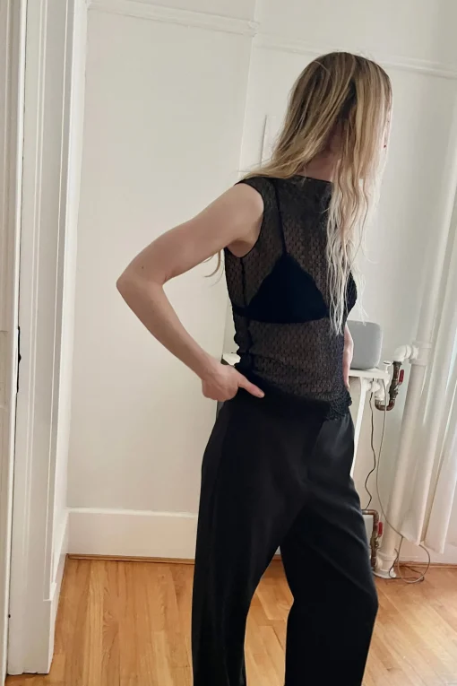 SLEEVELESS DOTTED MESH TOP