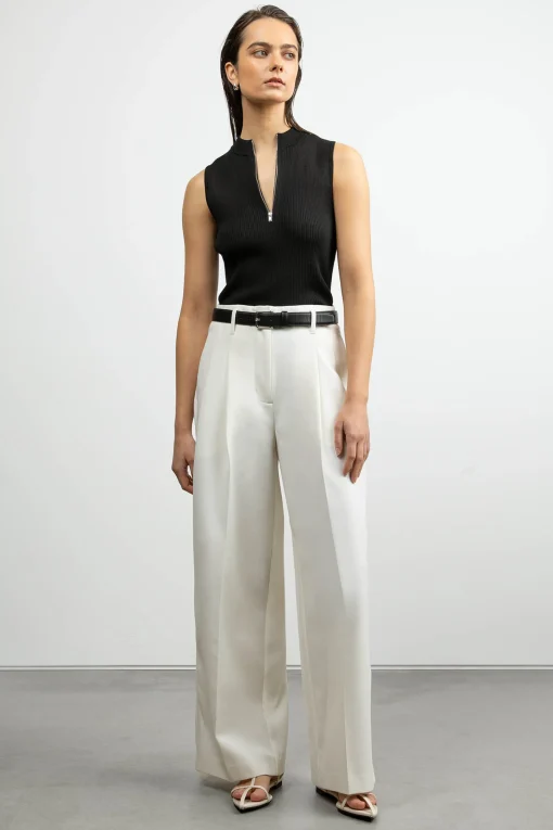 SLEEVELESS MOCKNECK HALF-ZIP SWEATER