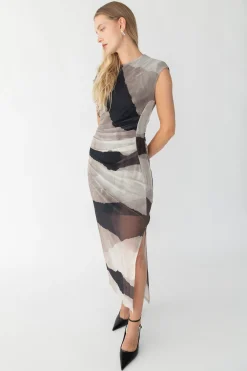 SLEEVELESS PATTERENED MESH MAXI DRESS