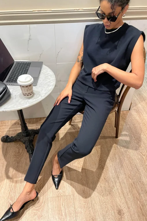SLIM FIT TAPERED LEG TROUSER
