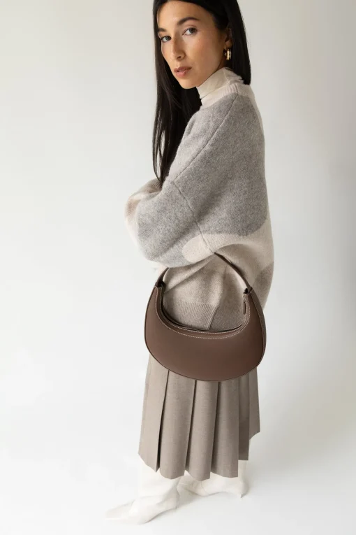SMALL ROUND HAND BAG