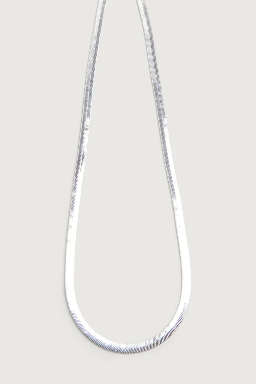 SNAKE CHAIN NECKLACE