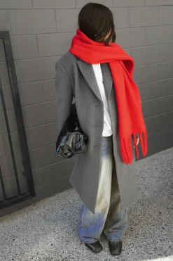 SOLID SCARF WITH TASSELS