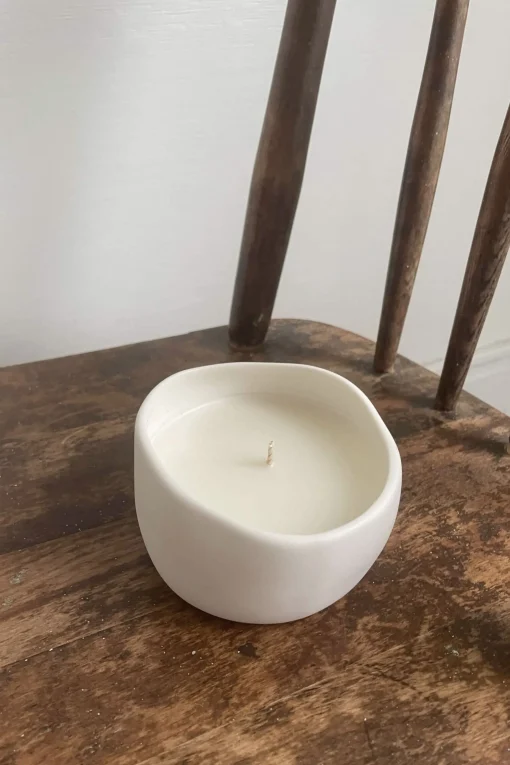 100% SOY WAX CANDLE