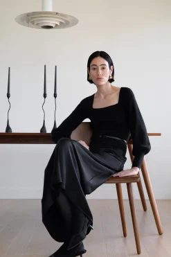 SQUARE NECK SWEATER