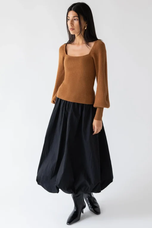 SQUARE NECK SWEATER