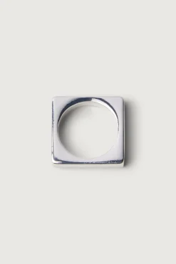 SQUARE RING