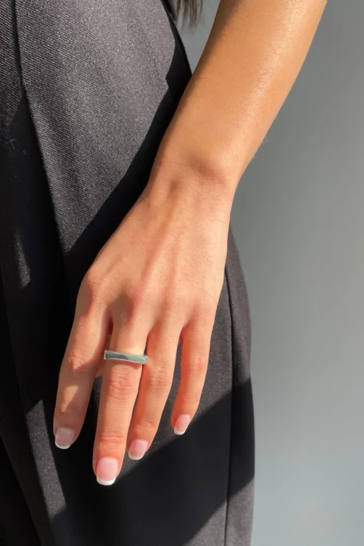 SQUARE RING