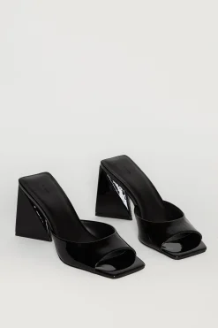 SQUARE TOE HEEL SANDAL