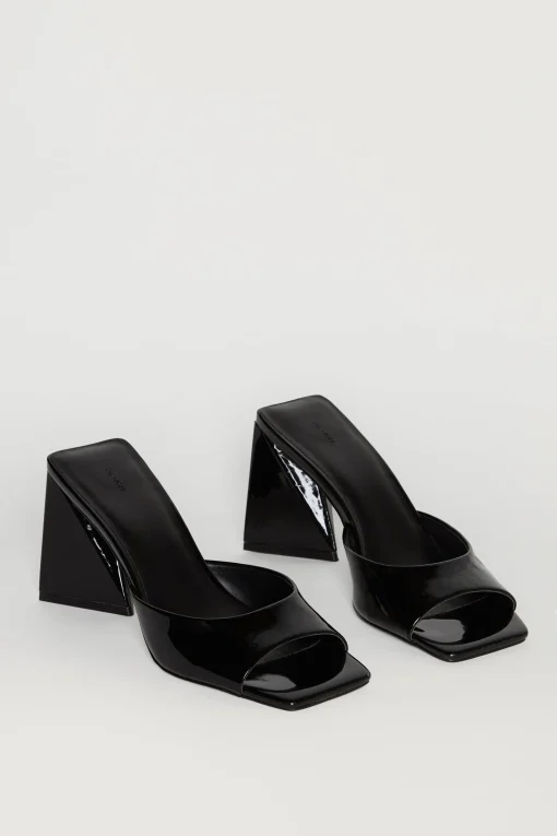 SQUARE TOE HEEL SANDAL