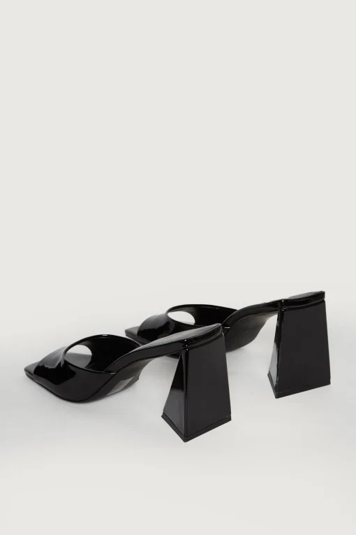 SQUARE TOE HEEL SANDAL