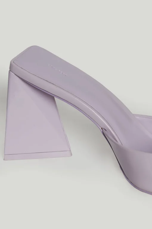 SQUARE TOE HEEL SANDAL