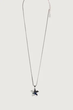 STAR PENDANT NECKLACE