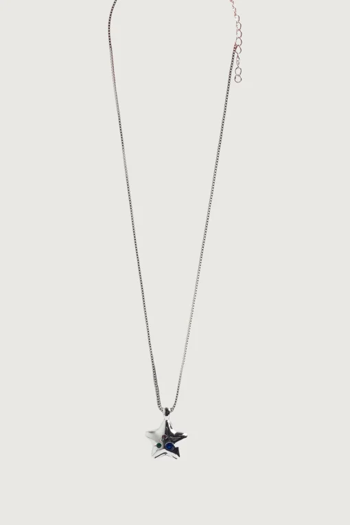 STAR PENDANT NECKLACE