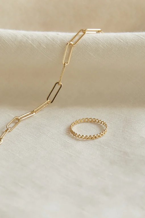 STERLING SILVER HEART CHAIN RING