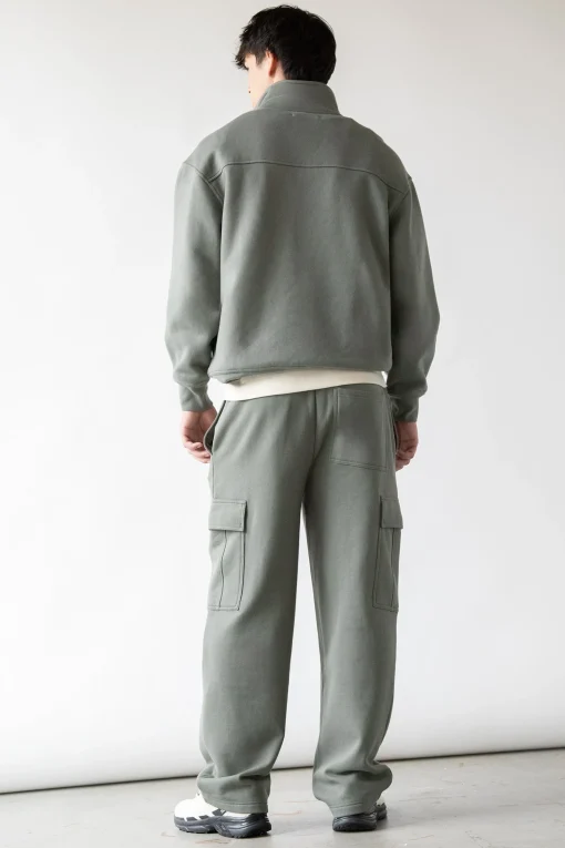 STRAIGHT LEG CARGO SWEATPANTS