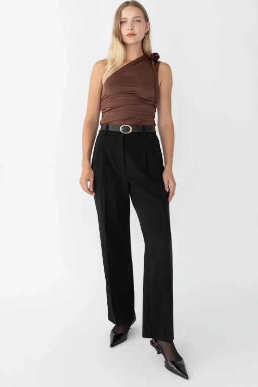 STRAIGHT LEG HIGH-RISE TROUSER