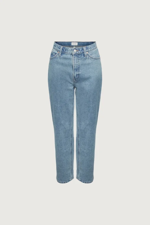 STRAIGHT LEG JEAN
