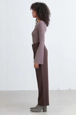 STRAIGHT LEG PANTS