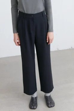 STRAIGHT LEG PANTS