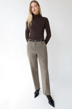 STRAIGHT LEG SUITING TROUSER