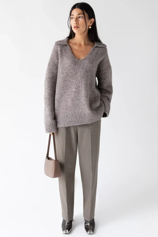 STRAIGHT LEG SUITING TROUSER