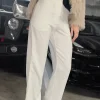 STRAIGHT LEG TROUSER