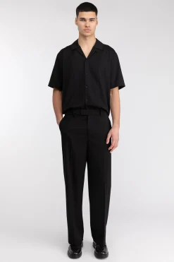STRAIGHT LEG TROUSER