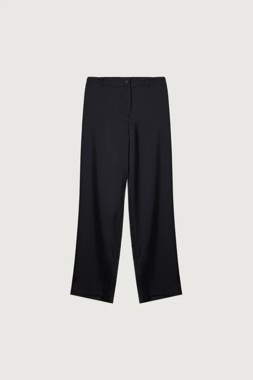 STRAIGHT LEG TROUSER