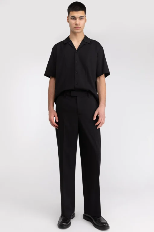 STRAIGHT LEG TROUSER