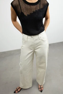 STRAIGHT LEG TWILL PANT WITH FRAYED SIDES